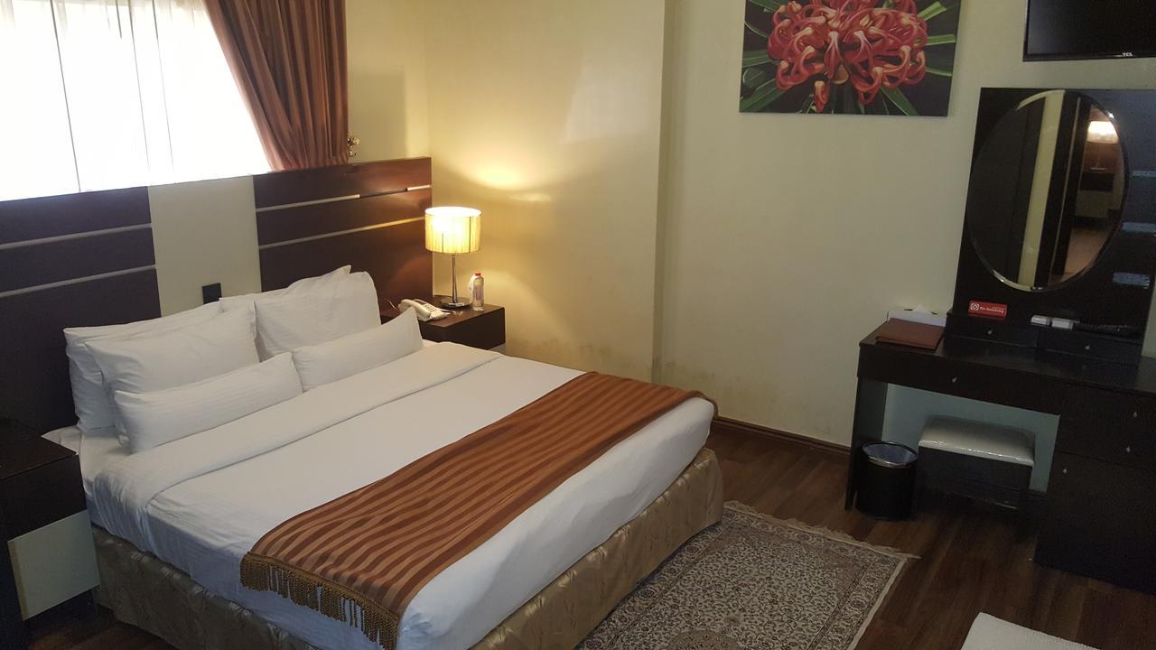 Boulevard City Suites Hotel Apartments Dubai Ngoại thất bức ảnh