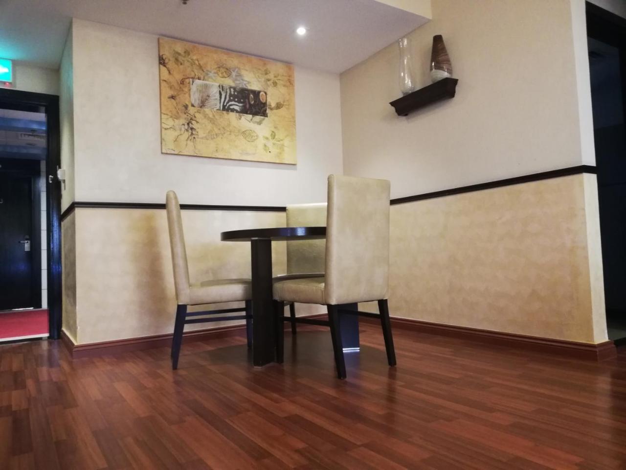 Boulevard City Suites Hotel Apartments Dubai Ngoại thất bức ảnh